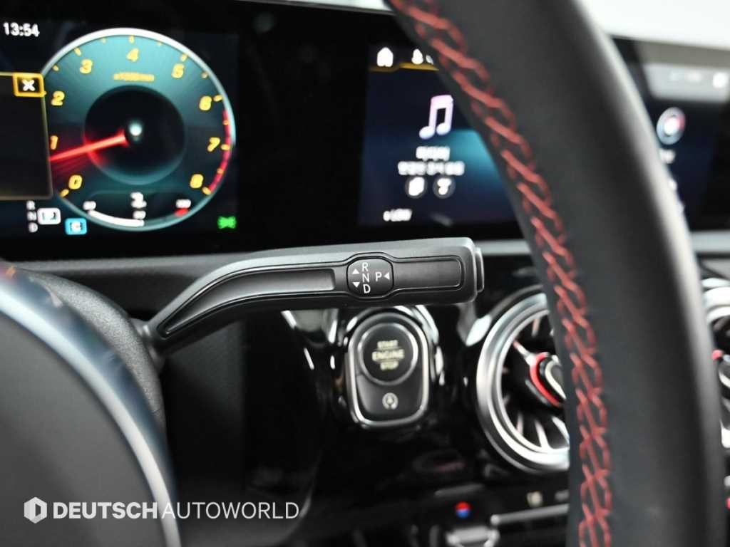벤츠 A 클래스 A클래스 W177 A250 4MATIC 세단 이미지 9