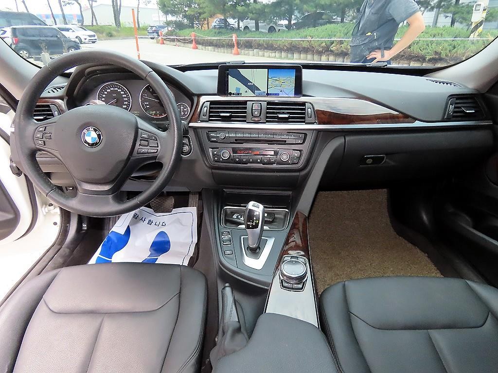 BMW 그란투리스모 3시리즈 GT (F34) GT 320D xDrive 이미지 7