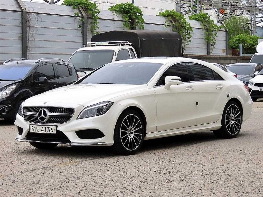 벤츠 CLS 클래스 CLS클래스 W218 CLS 250 d 4MATIC AMG Line 이미지 2