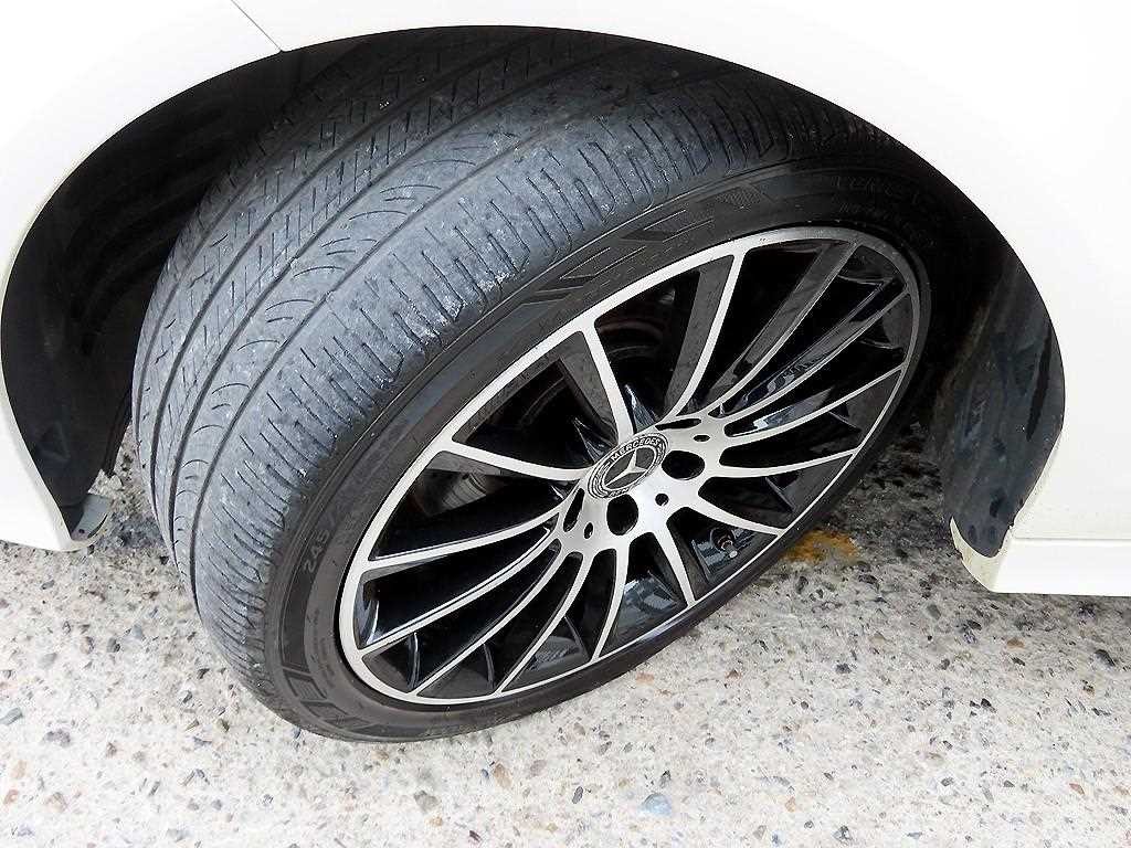 벤츠 CLS 클래스 CLS클래스 W218 CLS 250 d 4MATIC AMG Line 이미지 20