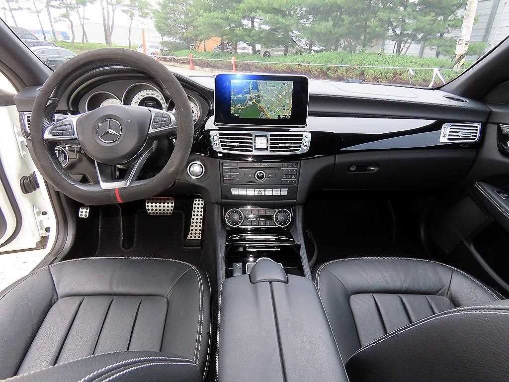 벤츠 CLS 클래스 CLS클래스 W218 CLS 250 d 4MATIC AMG Line 이미지 7