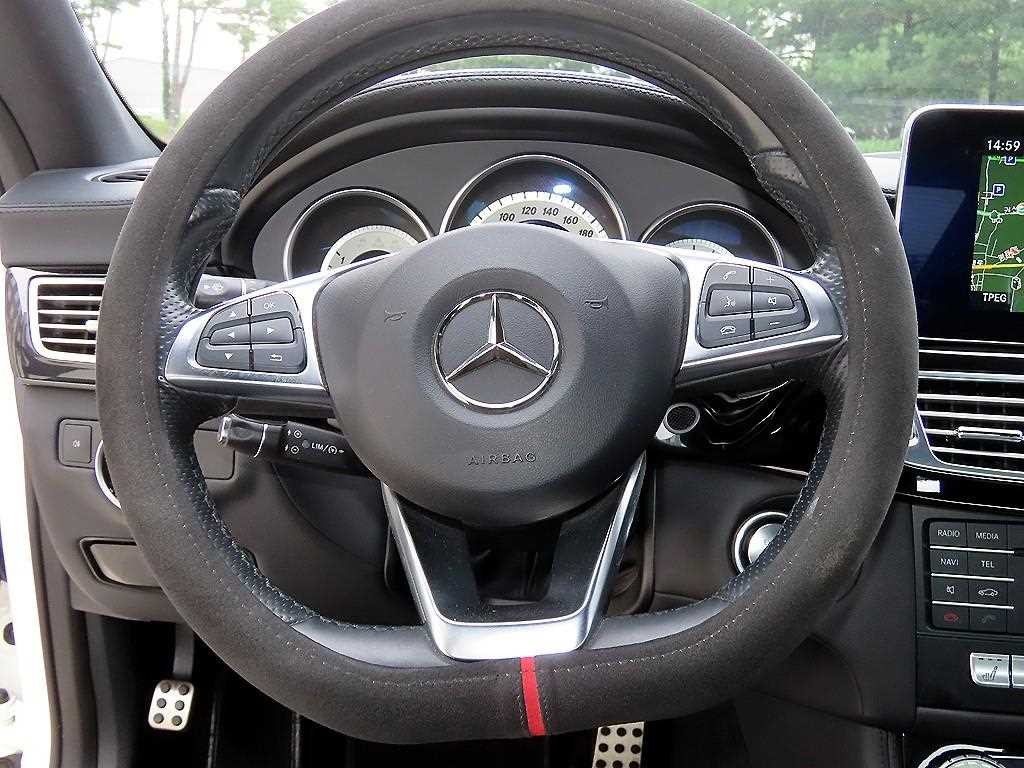 벤츠 CLS 클래스 CLS클래스 W218 CLS 250 d 4MATIC AMG Line 이미지 8