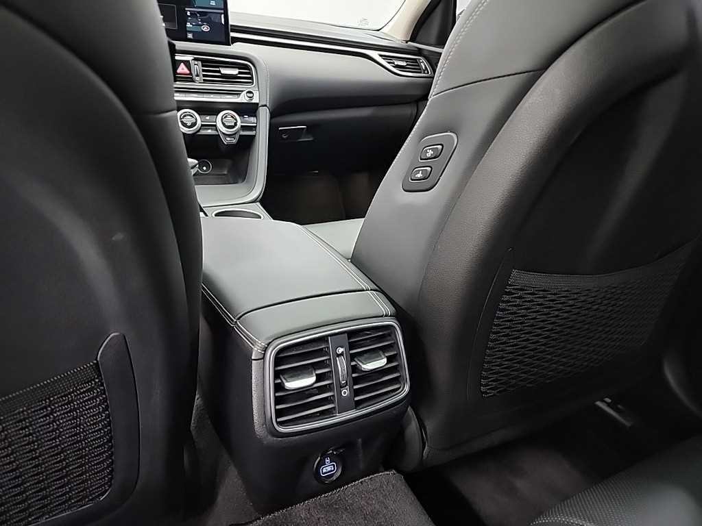 제네시스 G70 더 뉴 G70 가솔린 2.0T 2WD 이미지 13