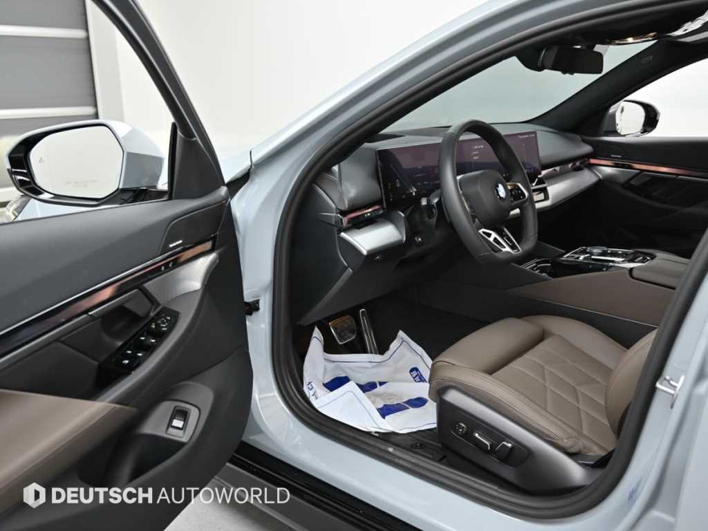 BMW 5시리즈 5시리즈 (G60) 520i 스페셜 에디션 이미지 11