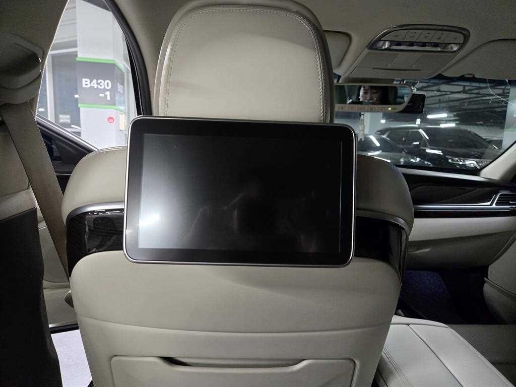 제네시스 EQ900 3.8 GDI AWD 프리미엄 럭셔리 이미지 12