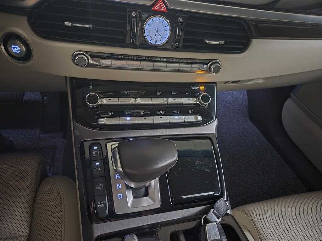 제네시스 EQ900 3.8 GDI AWD 프리미엄 럭셔리 이미지 17