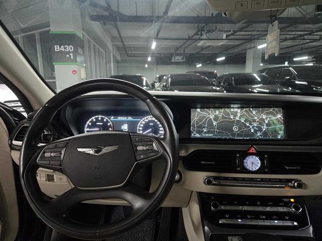 제네시스 EQ900 3.8 GDI AWD 프리미엄 럭셔리 이미지 8