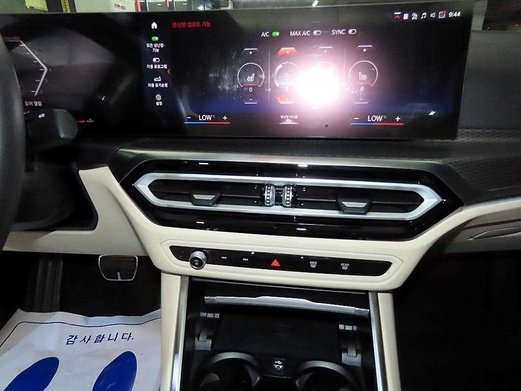 BMW 3시리즈 3시리즈 (G20) 320i M 스포츠 이미지 11