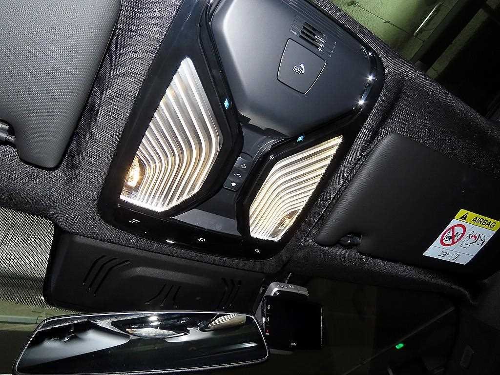 BMW 3시리즈 3시리즈 (G20) 320i M 스포츠 이미지 16