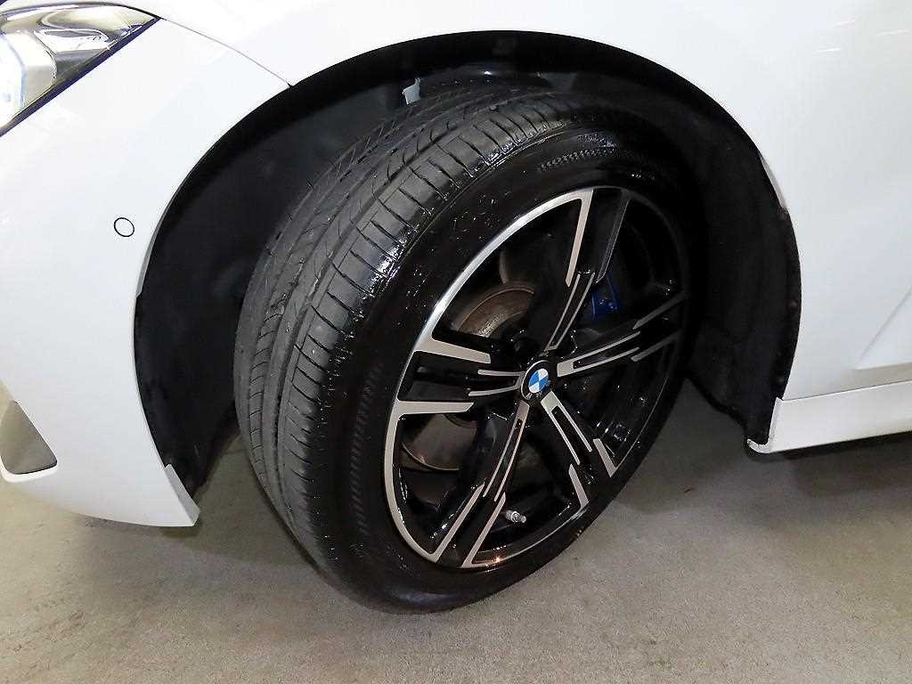 BMW 3시리즈 3시리즈 (G20) 320i M 스포츠 이미지 20
