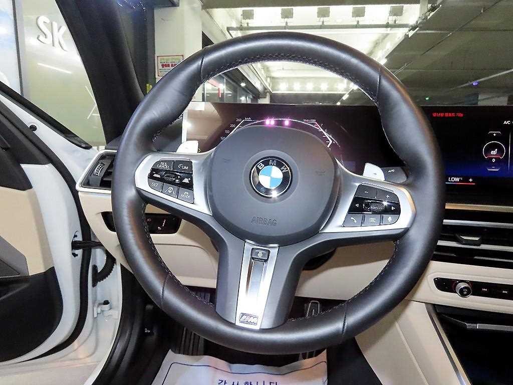 BMW 3시리즈 3시리즈 (G20) 320i M 스포츠 이미지 8