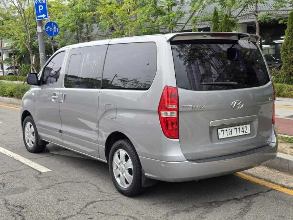 현대 스타렉스 그랜드 스타렉스 12인승 왜건 4WD 모던 이미지 5