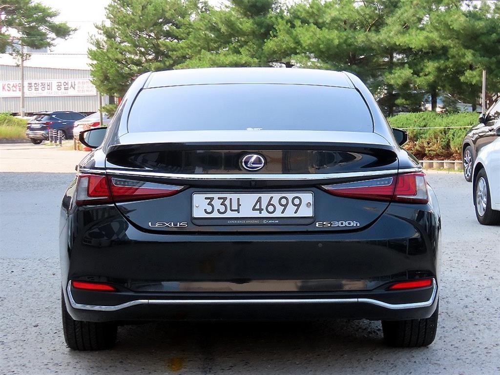 렉서스 ES ES300h 7세대 이그제큐티브 이미지 4