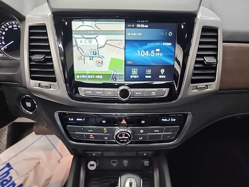 KG모빌리티(쌍용) 렉스턴 G4렉스턴 디젤 2.2 4WD 마제스티 이미지 10