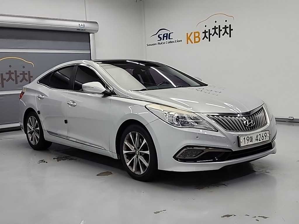 현대 그랜저 그랜저 HG HG300 PREMIUM 기본형 이미지 3