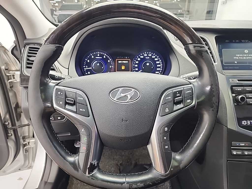 현대 그랜저 그랜저 HG HG300 PREMIUM 기본형 이미지 9