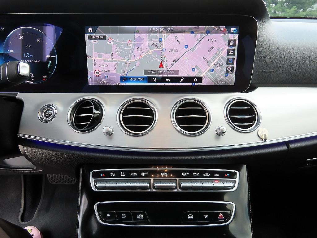 벤츠 E 클래스 E-클래스 W213 E250 아방가르드 이미지 12