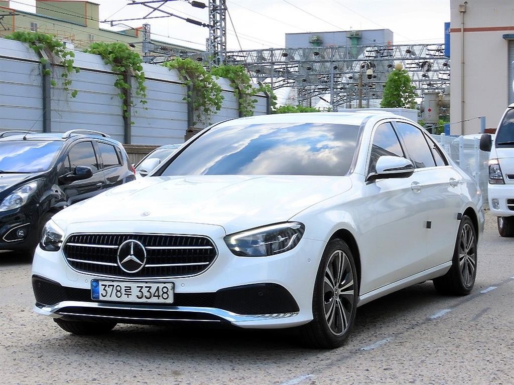 벤츠 E 클래스 E-클래스 W213 E250 아방가르드 이미지 2