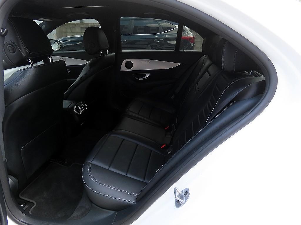 벤츠 E 클래스 E-클래스 W213 E250 아방가르드 이미지 6