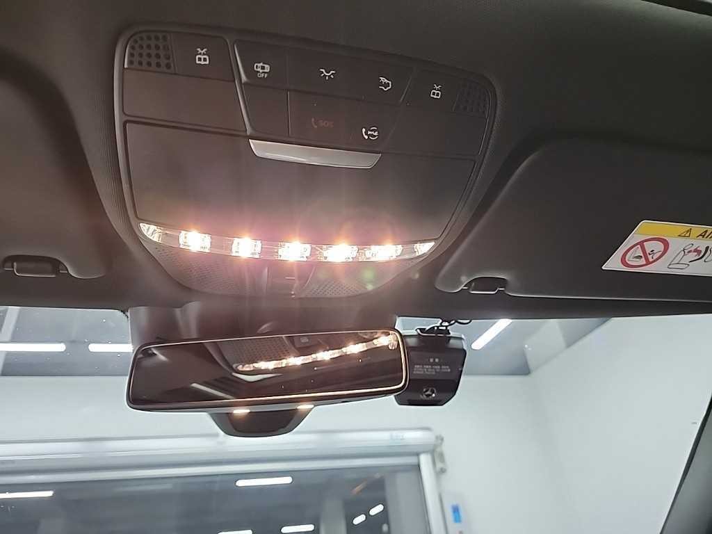 벤츠 C 클래스 C클래스 W205 C220 d 4MATIC 아방가르드 이미지 17