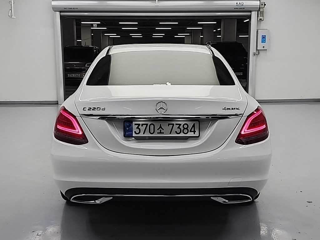 벤츠 C 클래스 C클래스 W205 C220 d 4MATIC 아방가르드 이미지 3
