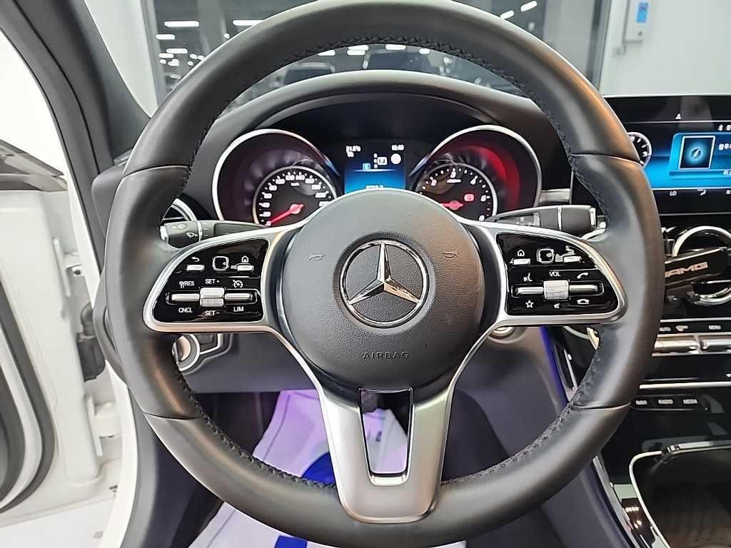 벤츠 C 클래스 C클래스 W205 C220 d 4MATIC 아방가르드 이미지 9