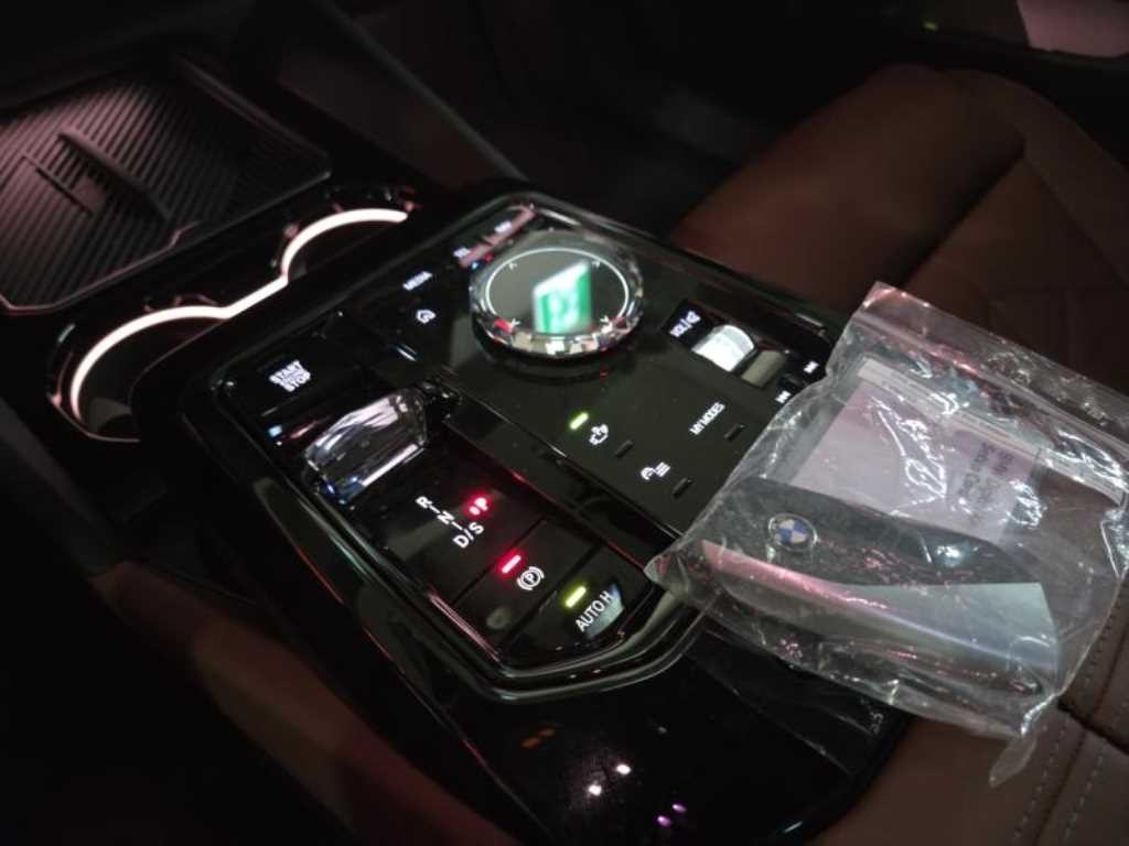 BMW 5시리즈 5시리즈 (G60) 530i xDrive M 스포츠 프로 스페셜 에디션 이미지 12