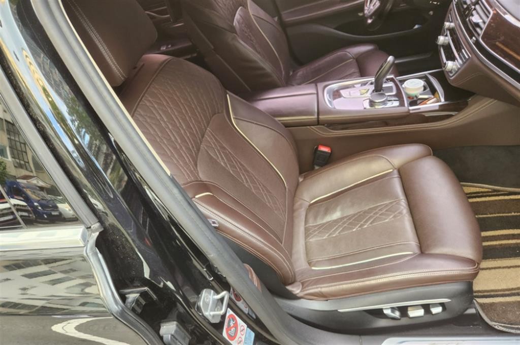 BMW 7시리즈 7시리즈 (G11) 740Ld xDrive 이미지 5