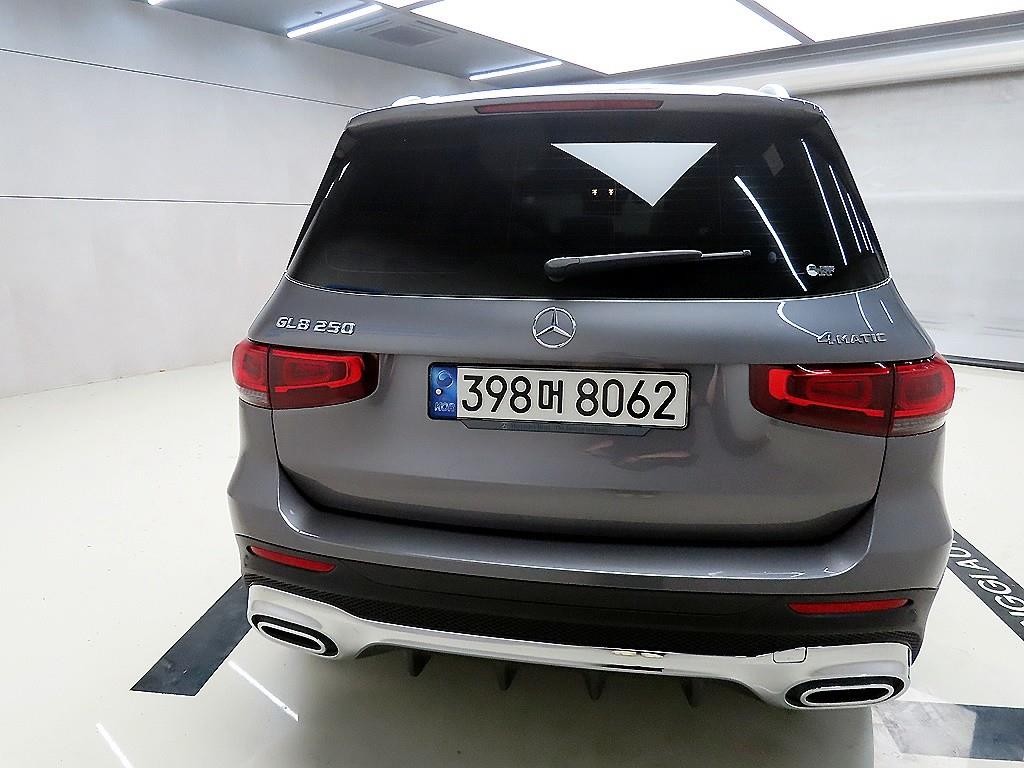 벤츠 GLB 클래스 GLB클래스 X247 GLB 250 4MATIC 이미지 3