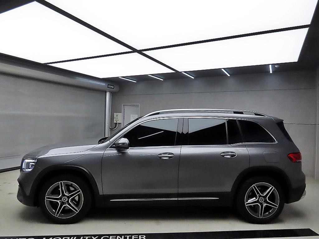 벤츠 GLB 클래스 GLB클래스 X247 GLB 250 4MATIC 이미지 4