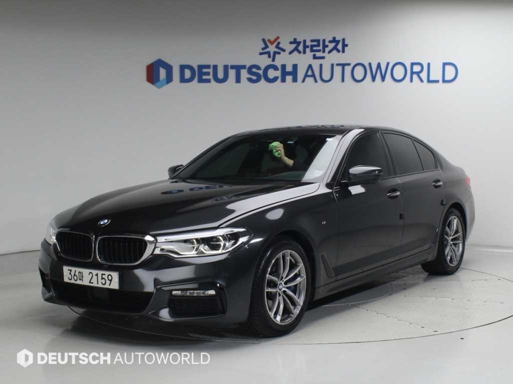 BMW 5시리즈 5시리즈 (G30) 530i xDrive M 스포츠 플러스 이미지 1