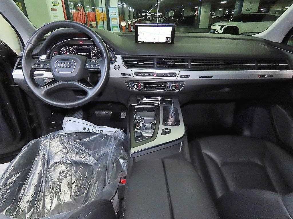 아우디 Q7 Q7 (4M) 45 TFSI 콰트로 이미지 10