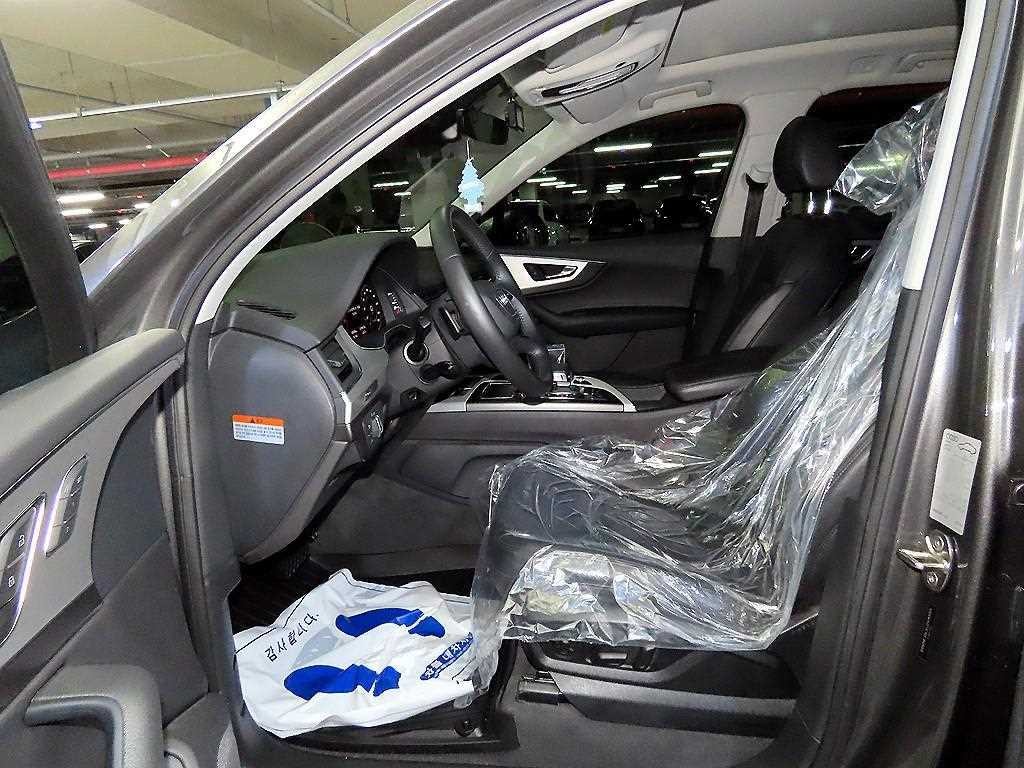 아우디 Q7 Q7 (4M) 45 TFSI 콰트로 이미지 6
