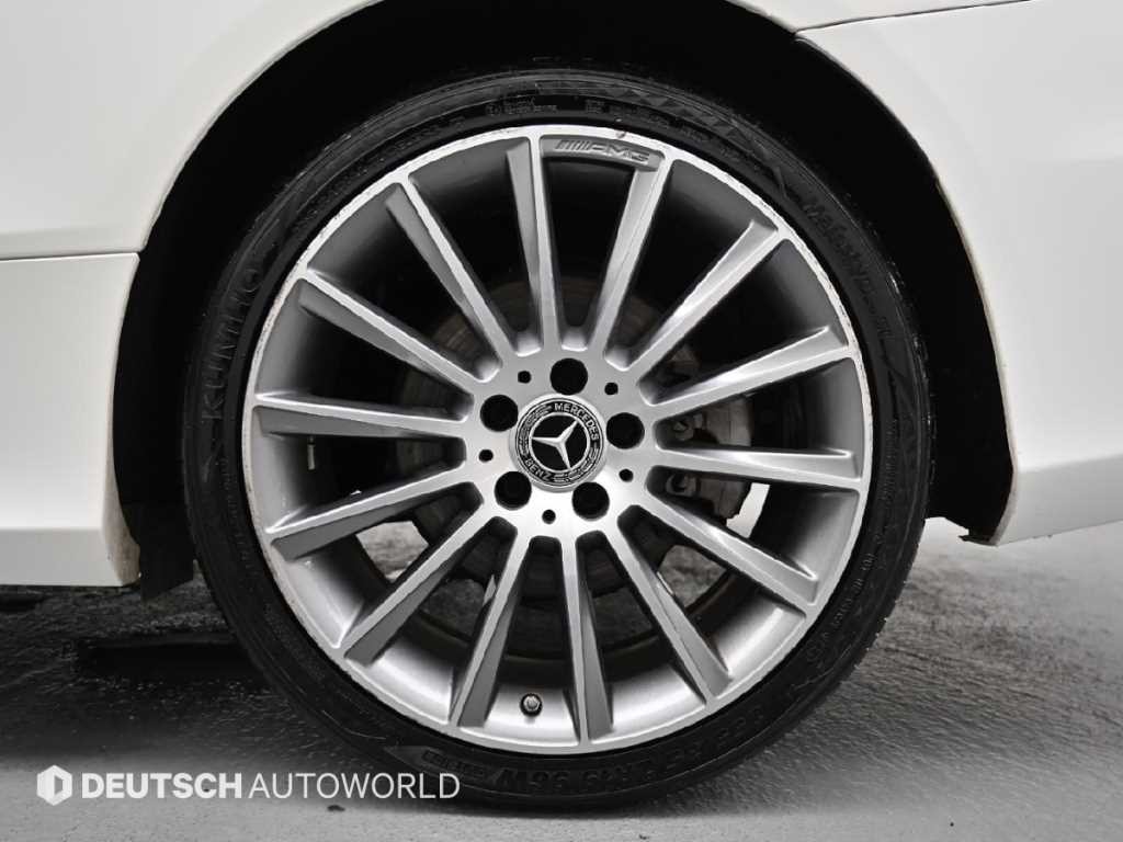 벤츠 C 클래스 C클래스 W205 C220 d 4MATIC 쿠페 이미지 5