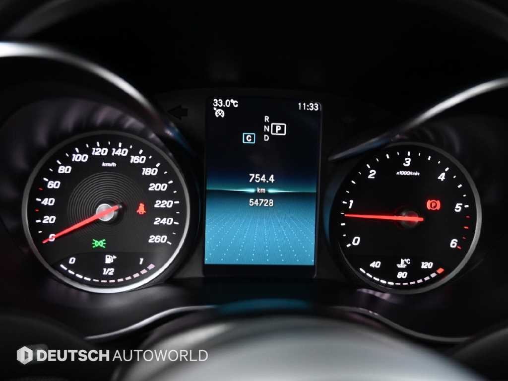 벤츠 C 클래스 C클래스 W205 C220 d 4MATIC 쿠페 이미지 8