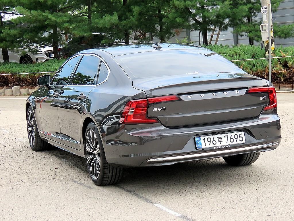 볼보 S90 B5 얼티메이트 브라이트 이미지 3