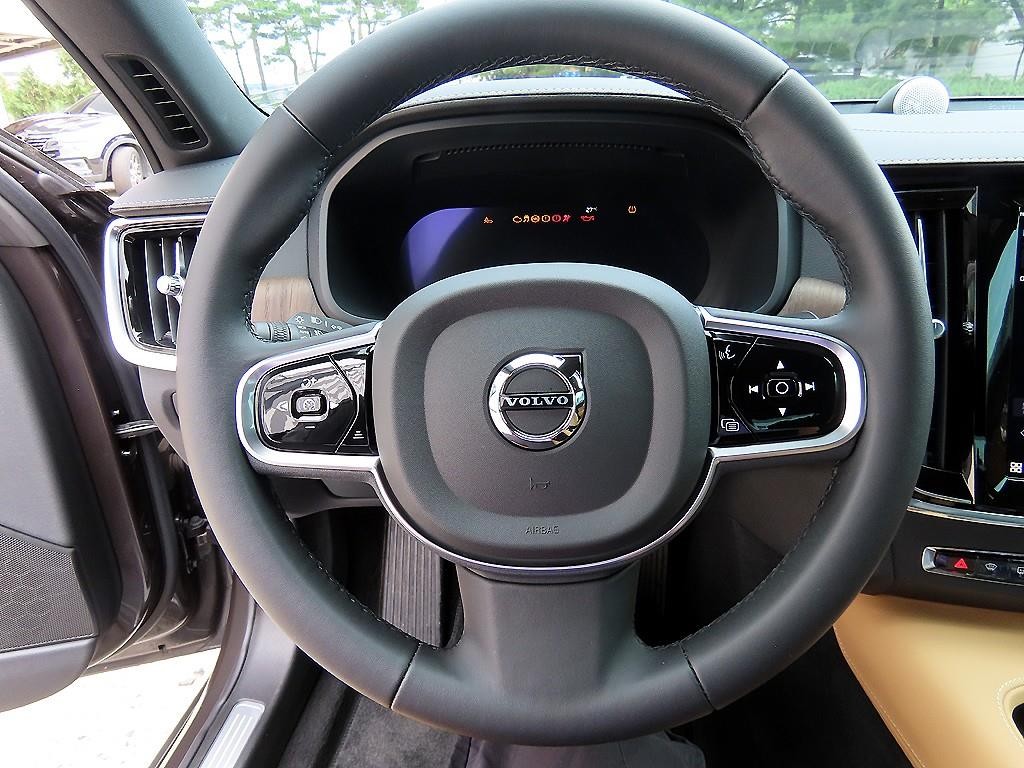 볼보 S90 B5 얼티메이트 브라이트 이미지 8