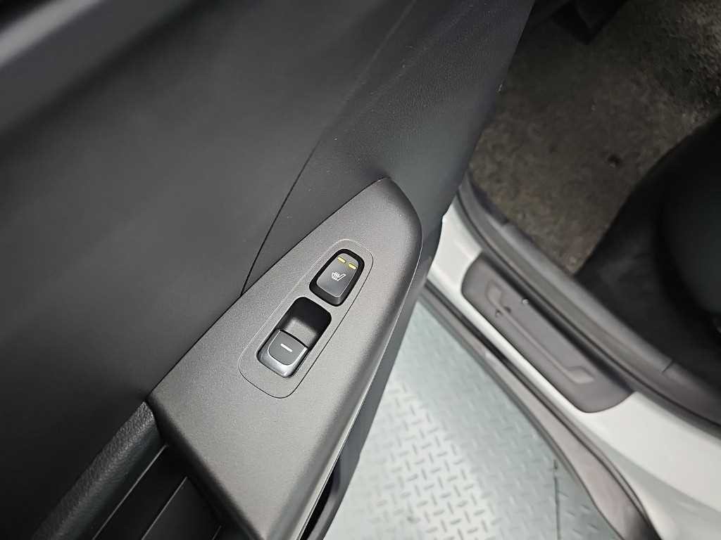 기아 스포티지 스포티지 더 볼드 2.0 가솔린 2WD 프레스티지 이미지 13