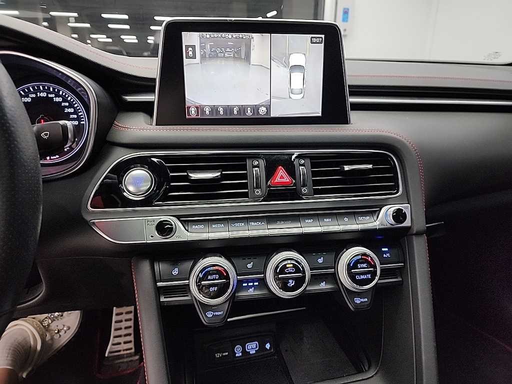 제네시스 G70 3.3T 스포츠 AWD 슈프림 이미지 10