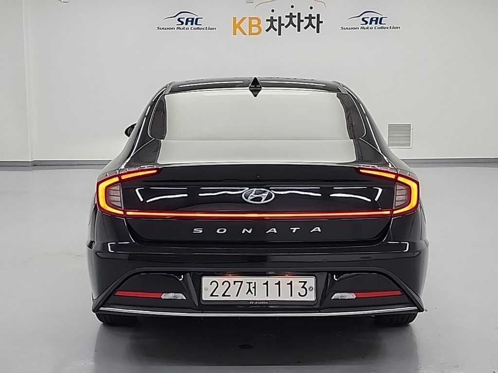 현대 쏘나타 쏘나타 (DN8) 2.0 프리미엄 패밀리 이미지 3