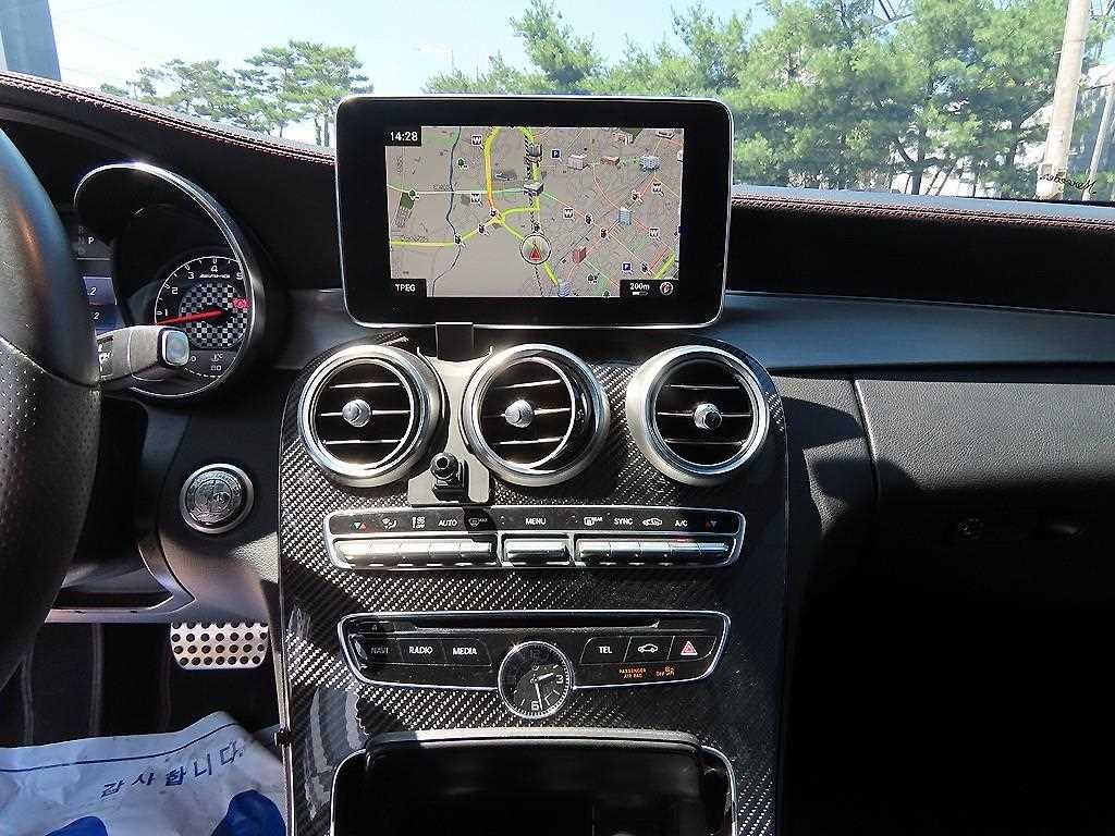 벤츠 C 클래스 C클래스 W205 C43 AMG 4MATIC 카브리올레 이미지 15