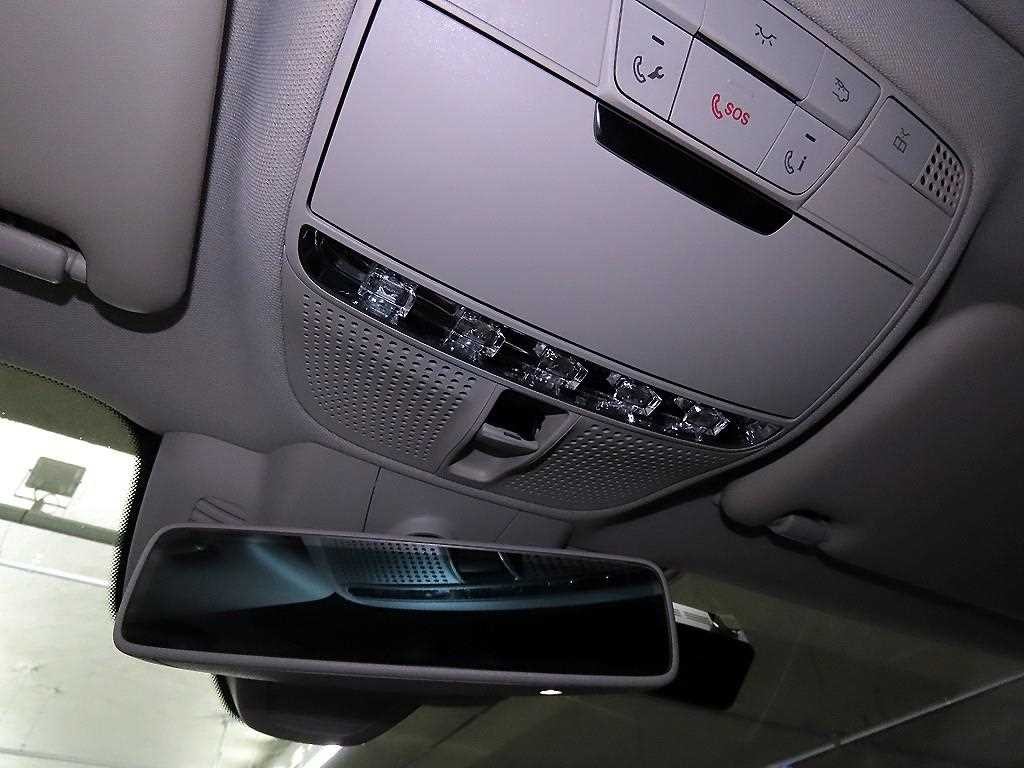 벤츠 E 클래스 E-클래스 W213 E300 4MATIC 익스클루시브 이미지 14