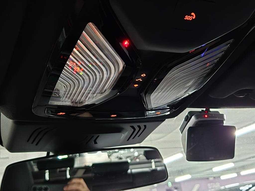 BMW 3시리즈 3시리즈 (G20) 320i M 스포츠 이미지 10