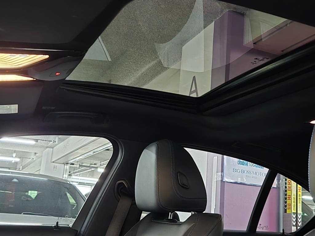 BMW 3시리즈 3시리즈 (G20) 320i M 스포츠 이미지 16