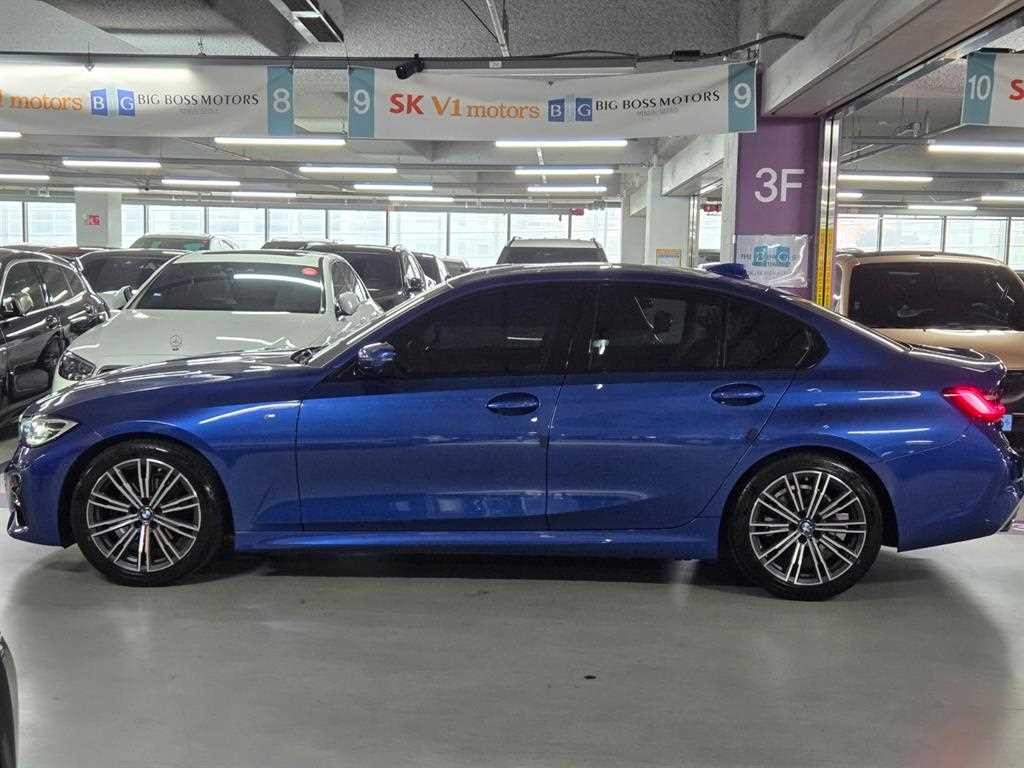 BMW 3시리즈 3시리즈 (G20) 320i M 스포츠 이미지 3