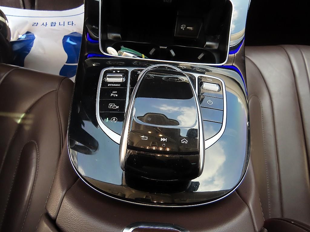 벤츠 CLS 클래스 CLS클래스 C257 CLS 300d AMG Line 이미지 13