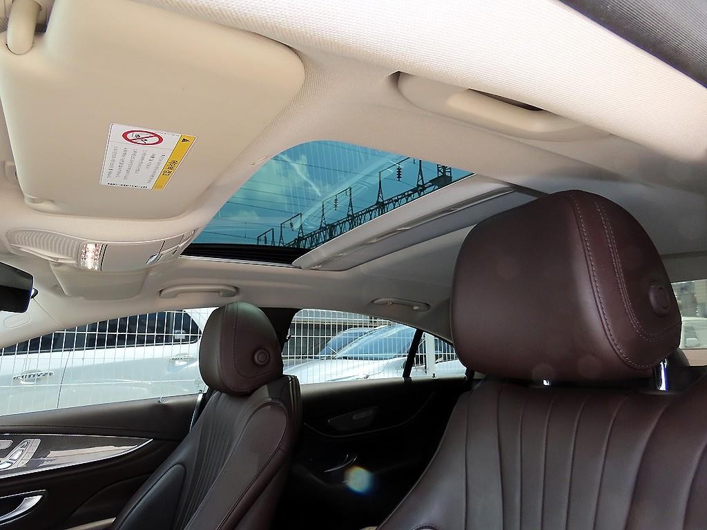 벤츠 CLS 클래스 CLS클래스 C257 CLS 300d AMG Line 이미지 16