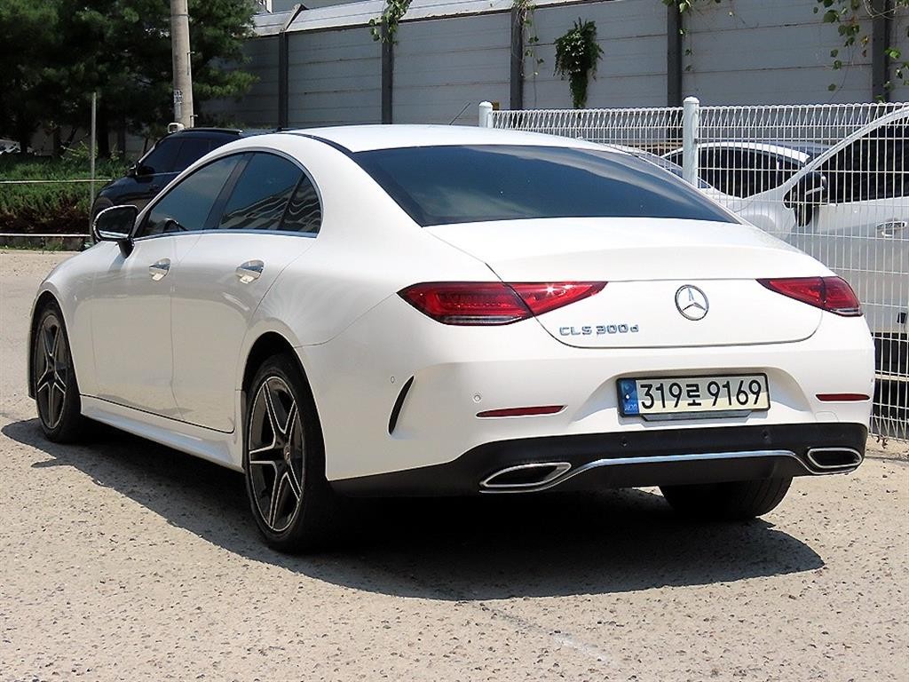 벤츠 CLS 클래스 CLS클래스 C257 CLS 300d AMG Line 이미지 3