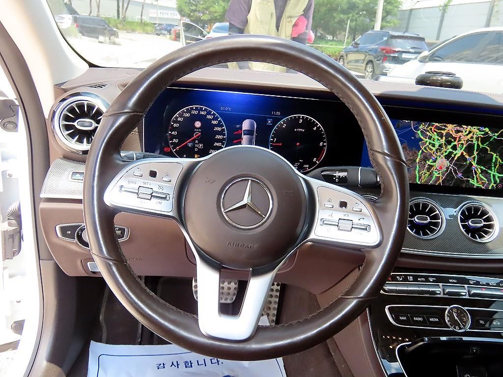벤츠 CLS 클래스 CLS클래스 C257 CLS 300d AMG Line 이미지 8