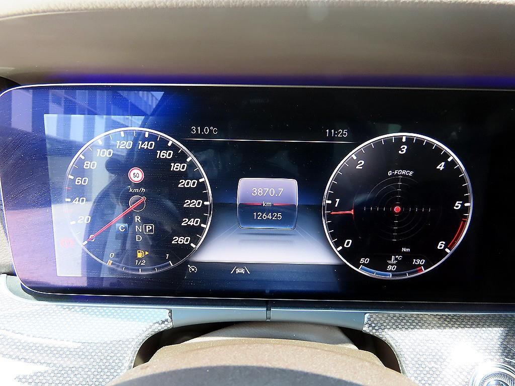벤츠 CLS 클래스 CLS클래스 C257 CLS 300d AMG Line 이미지 9